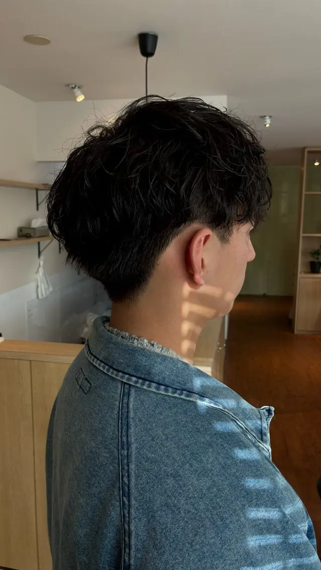 パーマ メンズ メンズパーマ ⭐️いおり⭐️ ✨透明感カラー✨のヘアスタイル