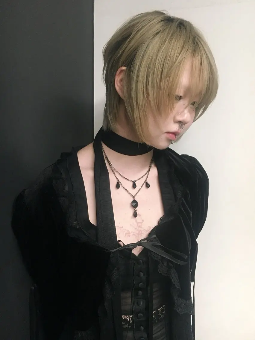 ショート ショートヘア ウルフカット カット ヘアカラー 奈良 伶華のヘアスタイル