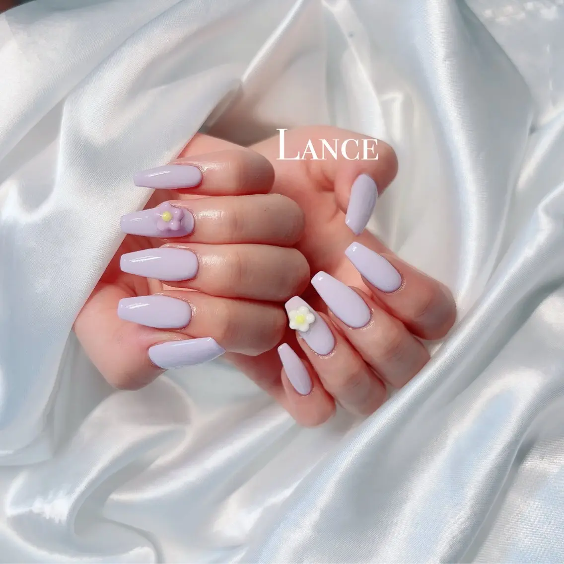 ネイル オーロラネイル フットネイル フレンチネイル キラキラネイル 韓国ネイル Lance nailのネイルデザイン