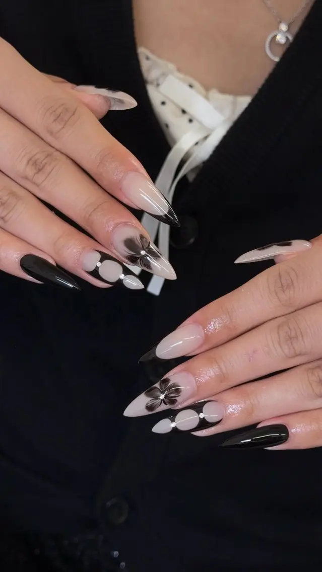 ネイル 持ち込み ワンホンネイル ハンドネイル AKIKO NAILのネイルデザイン