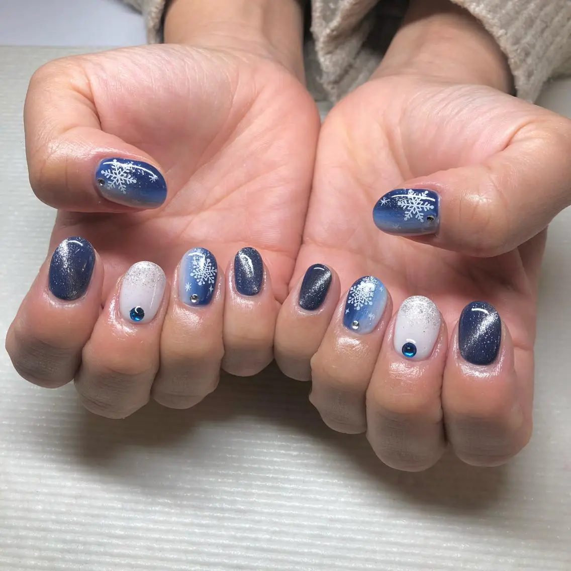 ネイル キラキラネイル ラメ(グリッター) マグネットネイル 持ち込み 冬ネイル いちじゅう あおいのネイルデザイン