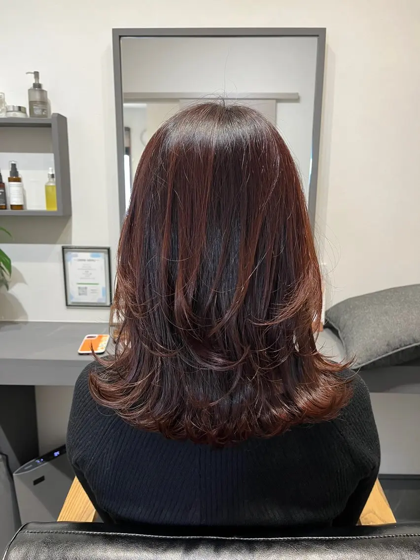 ロング カット ヘアカラー トリートメント 西村 花織のヘアスタイル