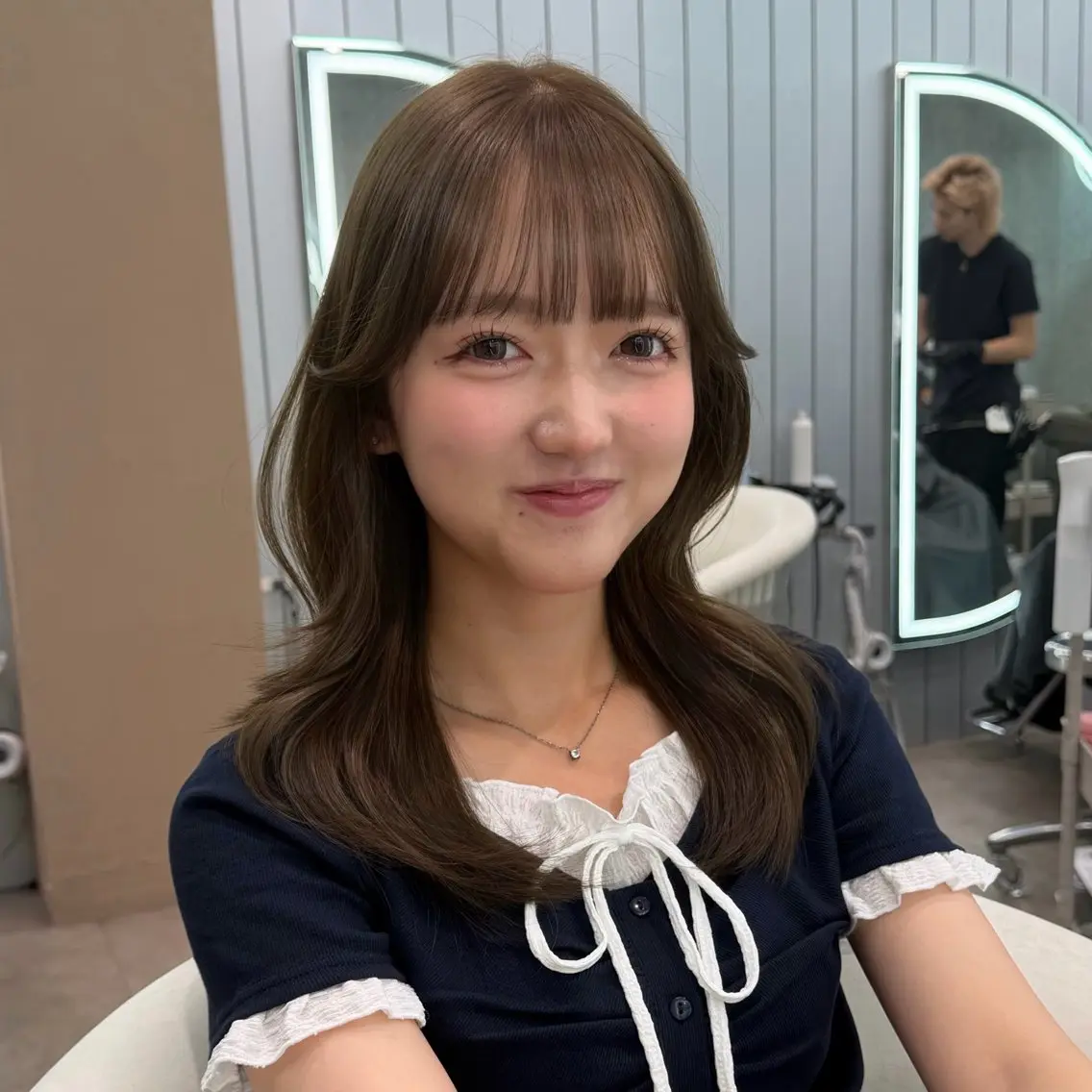 ミディアム カラー ヘアアレンジ カット ヘアカラー ブリーチなしW🎀 髪質改善／はのんのヘアスタイル