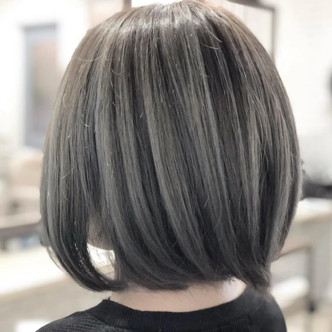 ミディアム カラー 樋口 まさみのヘアスタイル
