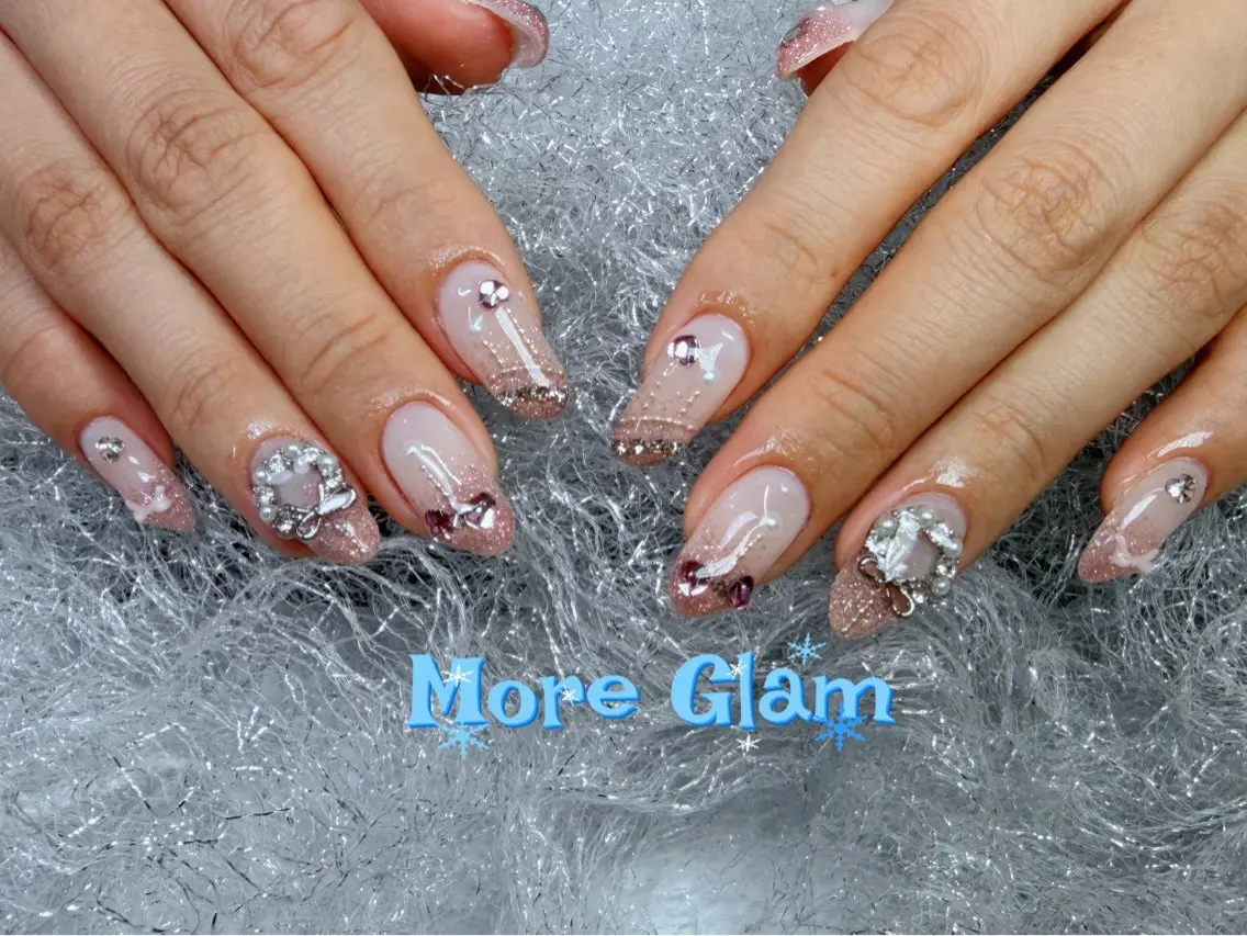 ネイル ボルドー ブラウン フレンチネイル オンブレフレンチ 冬ネイル ハンドネイル More Glam 池袋東口店のネイルデザイン