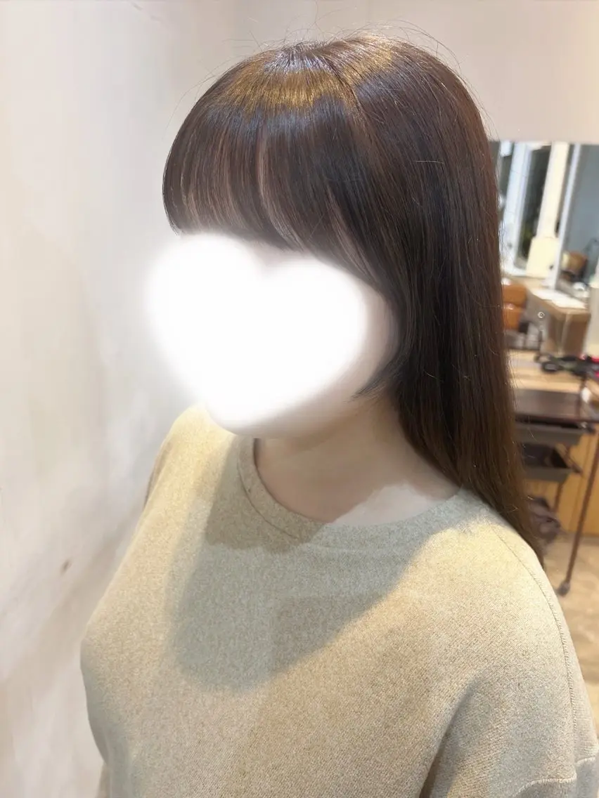 セミロング 顔周りカット カット ヘアカラー 田口 未侑のヘアスタイル
