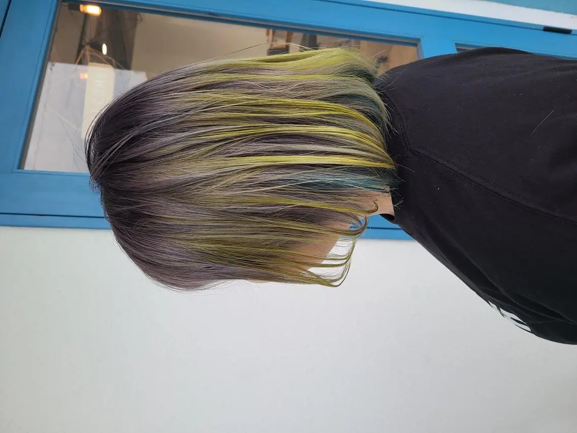 カラー ミディアム アディクシーカラー アッシュ バレイヤージュ ブリーチ ケアブリーチ corazon ブリーチのヘアスタイル