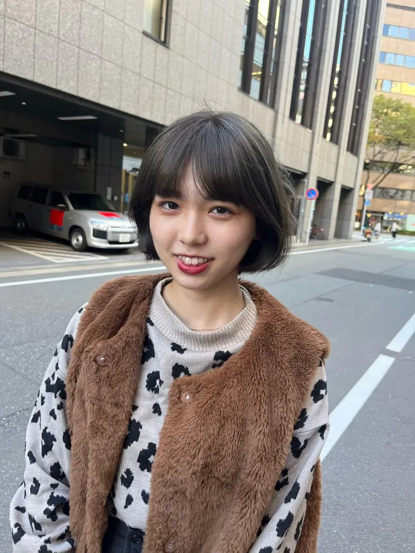 カラー ベージュカラー オリーブベージュ ヘアカラー トリートメント こまつばらみお/レイ ヤー/ダブルカラーのヘアスタイル