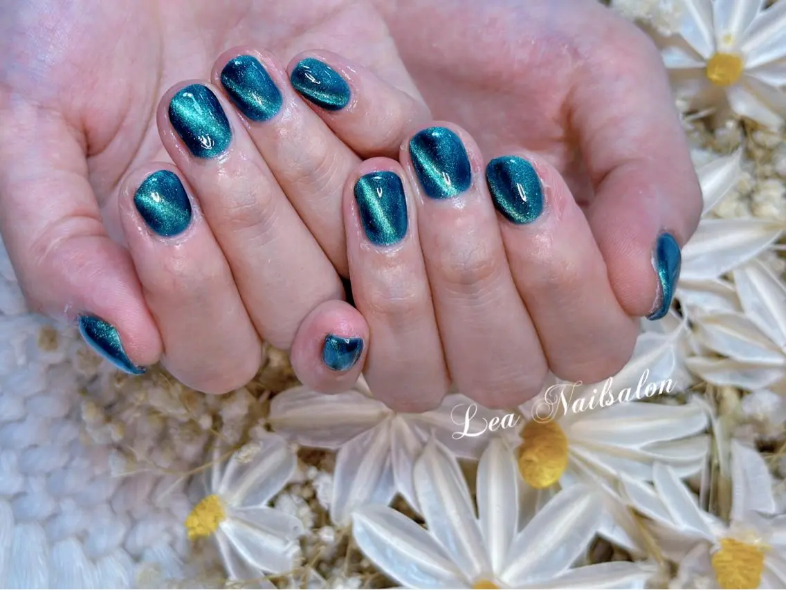 ショート カラー ネイル Le’a NailSalonのネイルデザイン