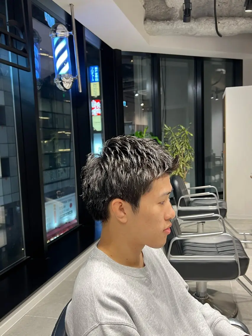 ショート メンズ スパイキーショート ショートヘア 渡邉 真也のヘアスタイル