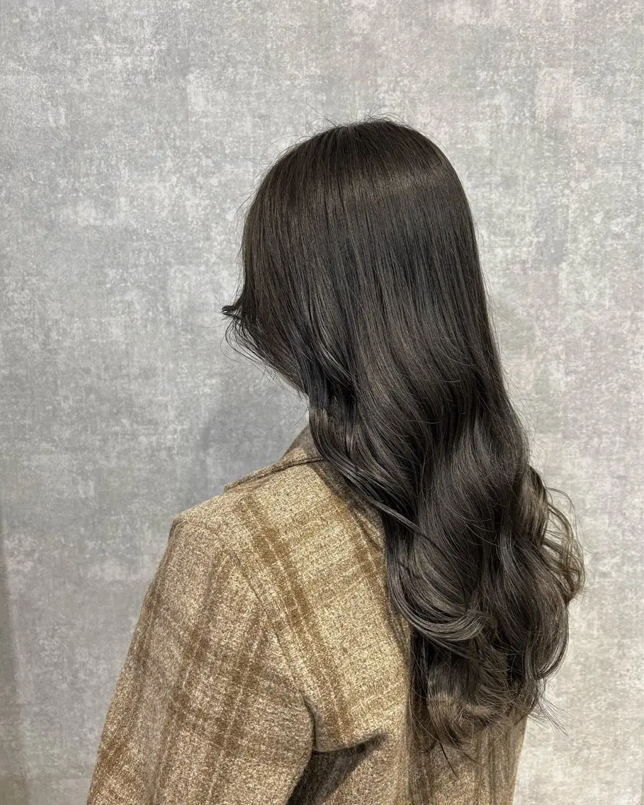 ロング カット ヘアカラー トリートメント 小顔垢抜けレイヤー/ ハイトーン/YUTOのヘアスタイル