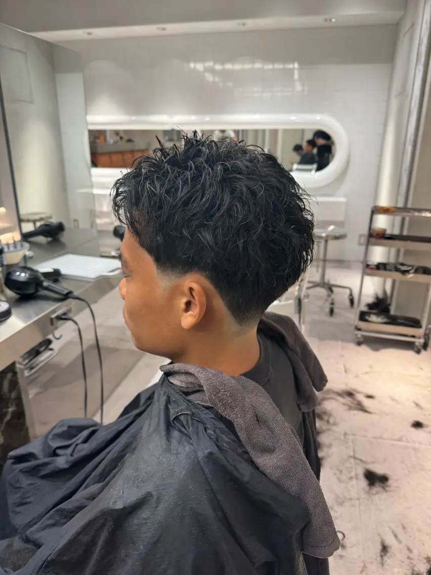ショート パーマ メンズ フェードカット ブリーチ/パーマ特化 片平和寿のヘアスタイル