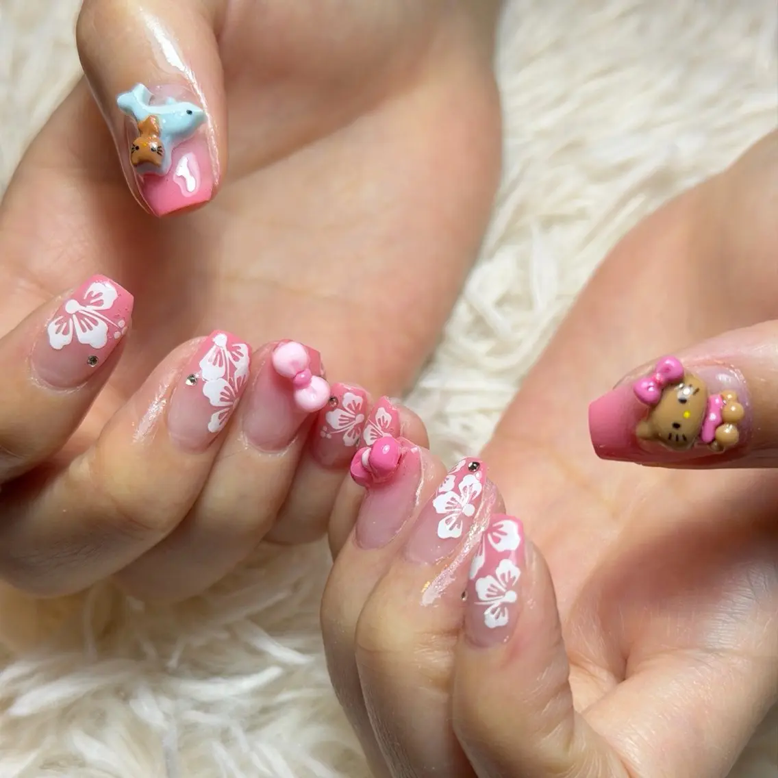 ネイル ハンドネイル フットネイル nailsalon Any'bのネイルデザイン