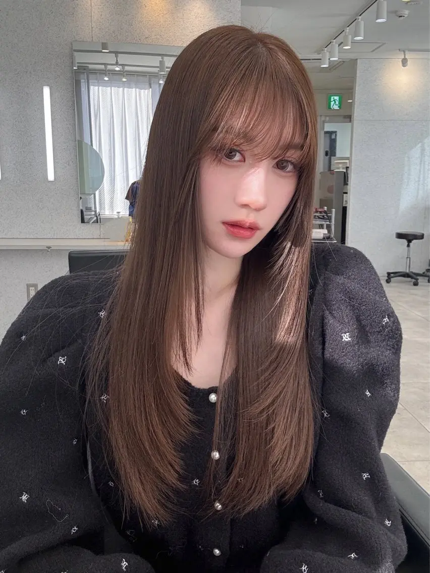 ロング レイヤーカット カット ヘアカラー トリートメント 戸張 翔太のヘアスタイル