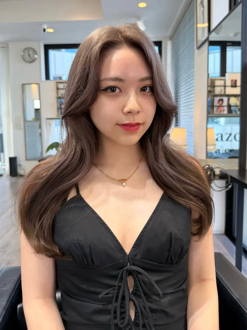 ロング Minami Yuiのヘアスタイル