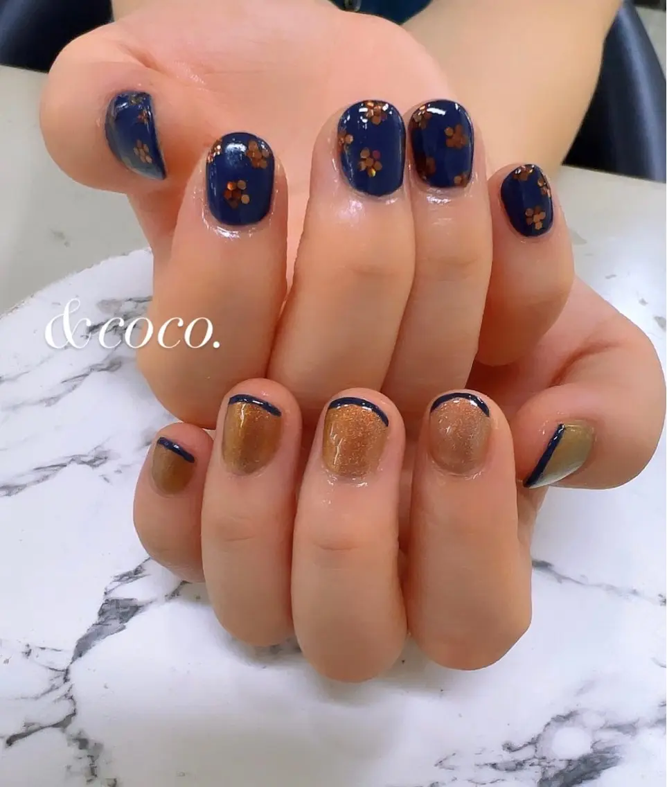 ネイル ネイビー ＆ coco.のネイルデザイン