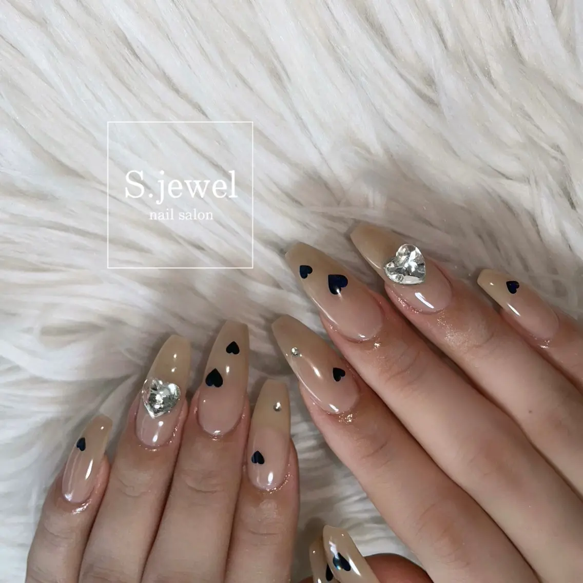 ネイル S. JEWELのネイルデザイン