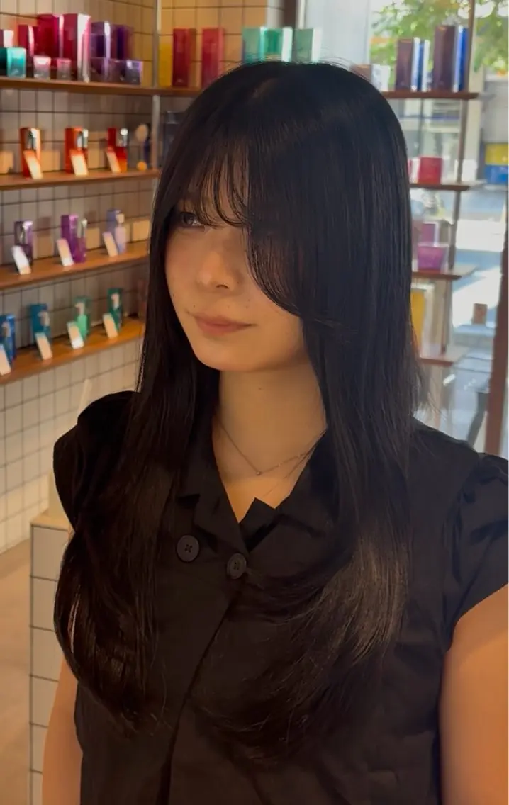 ロング レイヤーカット カット 縮毛矯正/髪質改善 /艶髪/💗ホノカのヘアスタイル