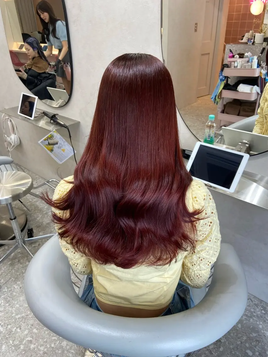 ロング カラー ブリーチ ダブルカラー ブリーチなしカラー レッドカラー 新宿/韓国ヘア 中明度カラー/かやのヘアスタイル