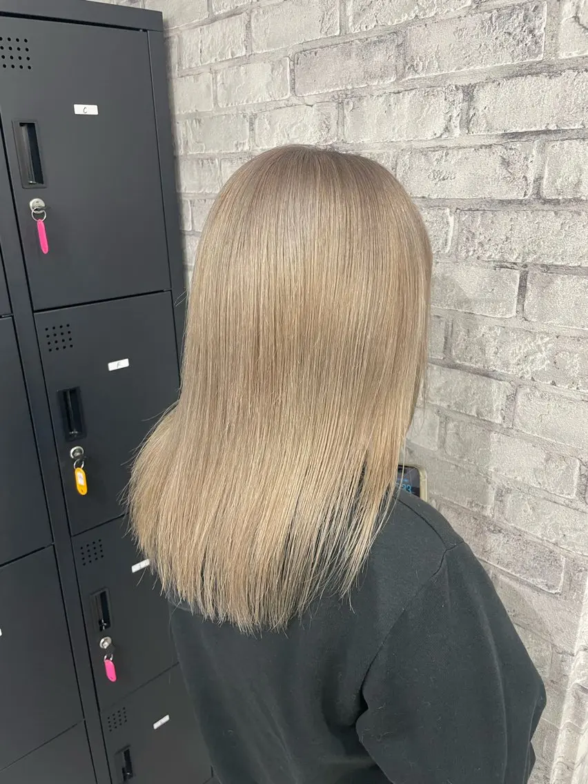 ミディアム カラー 🐚🧸 MAKI 🧸🐚のヘアスタイル