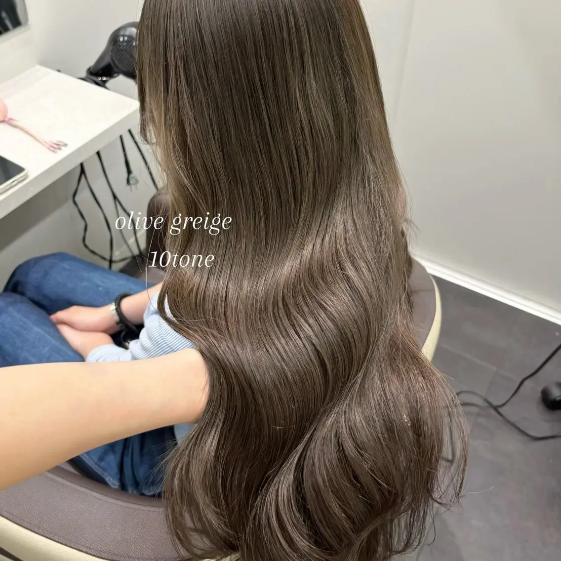 ロング カット ヘアカラー トリートメント 盛れる透明感カラー・ momokaのヘアスタイル