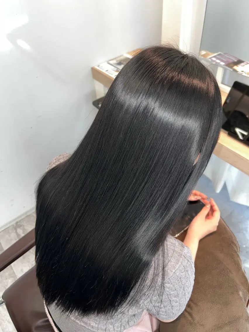 ロング カット 縮毛矯正 トリートメント 鈴木遥幾 艶髪特化美容師のヘアスタイル