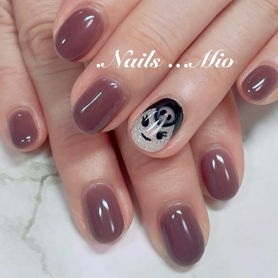 ネイル アートネイル ジェルネイル ワンカラーネイル 赤色 .Nails Mio 赤羽西ネイルサロンのネイルデザイン