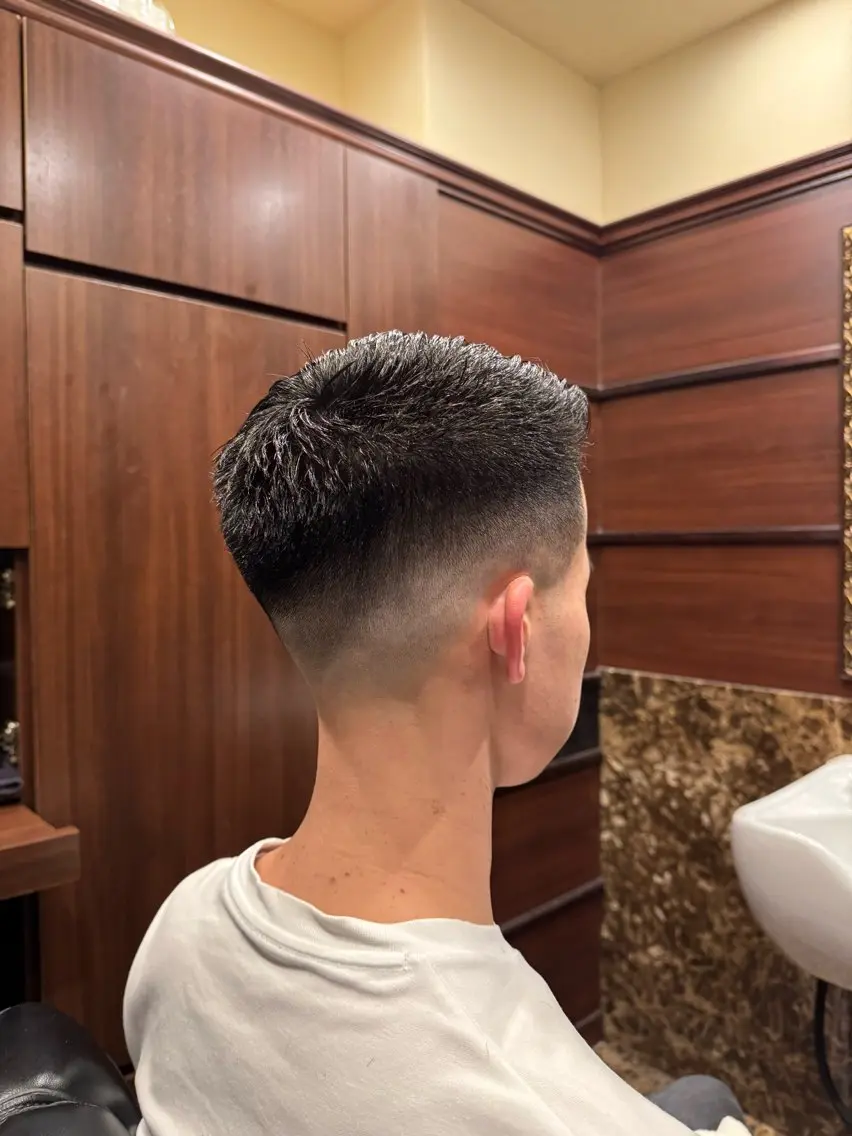 ショート メンズ フェードカット スキンフェード ヒロ銀座横浜 細内のヘアスタイル