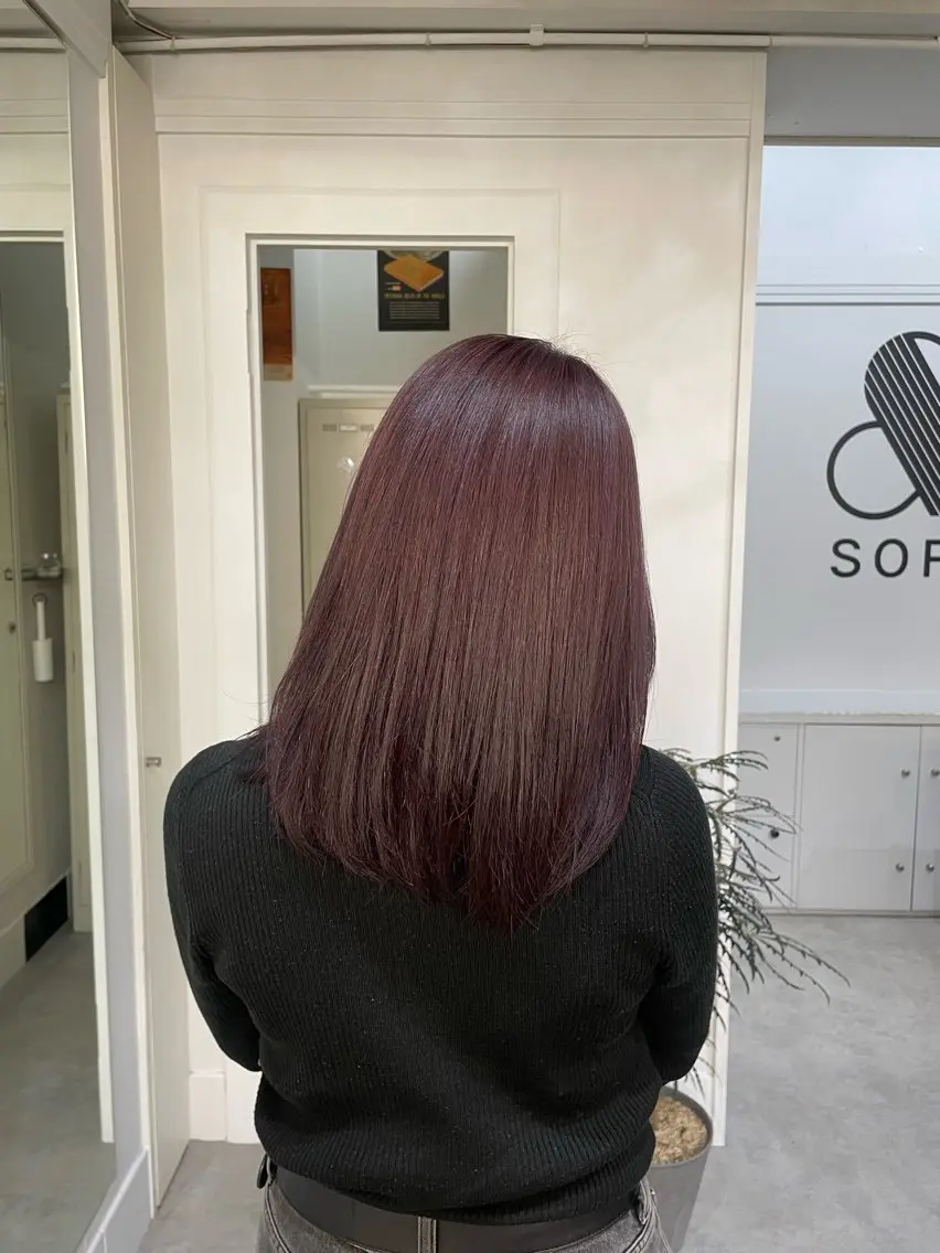 ミディアム カラー ピンクカラー バイオレットカラー ⚪️マナエ⚪️ ／学芸大学のヘアスタイル