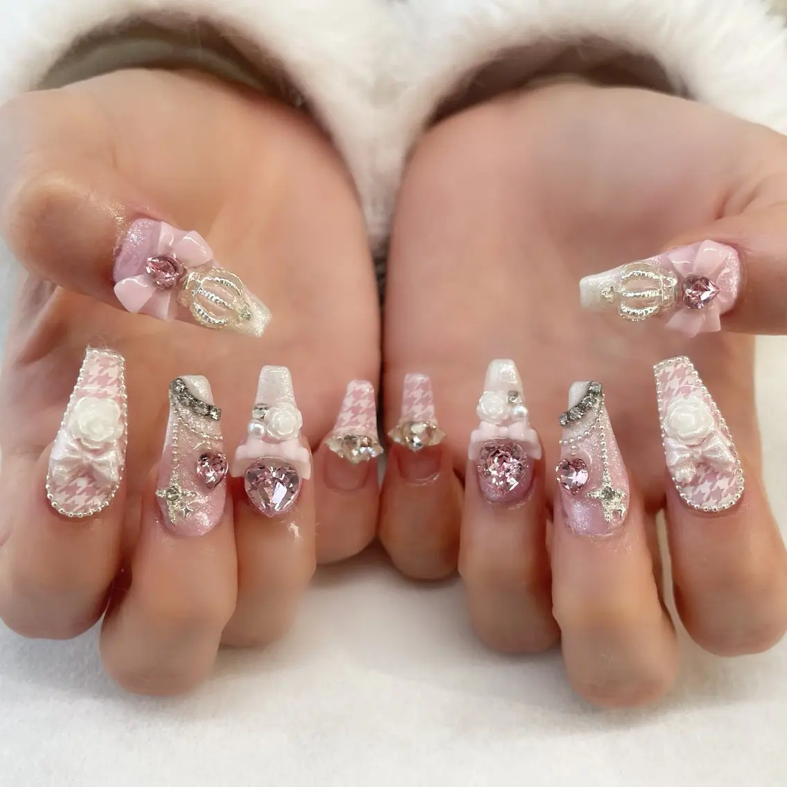 ネイル ハンドネイル 💎🐰 saki. m 🐰💎のネイルデザイン