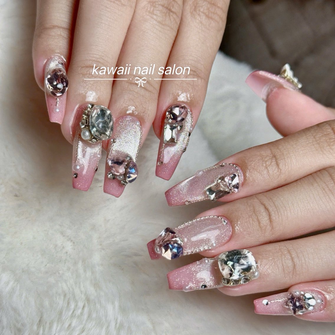 ネイル アニマル柄 長さ出し フレンチネイル グラデーション キラキラネイル Kawaii Nail Salonのネイルデザイン