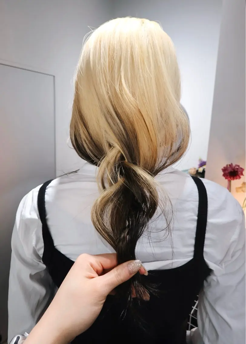 ロング カット ヘアカラー ボブ/ブリーチ 学芸大学SaKuraのヘアスタイル