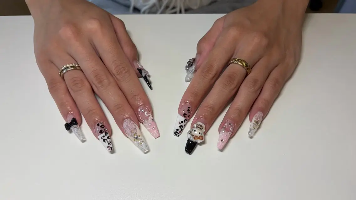 ネイル ハンドネイル Nailist Rinaのネイルデザイン