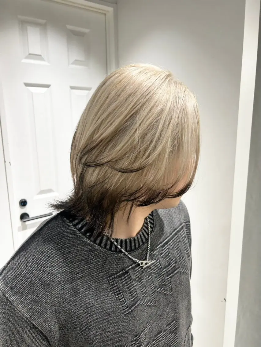 ショート カラー バレイヤージュ ブリーチ ケアブリーチ ダブルカラー イヤリングカラー ヘアカラー シャドウパーマ/ ルーズパーマ/メンズのヘアスタイル