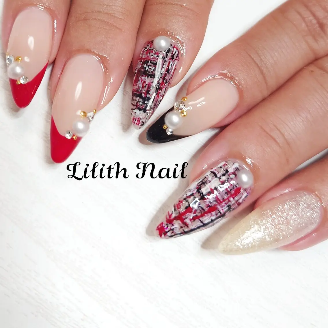ネイル ストーンネイル ハンドネイル Lilith Nailのネイルデザイン