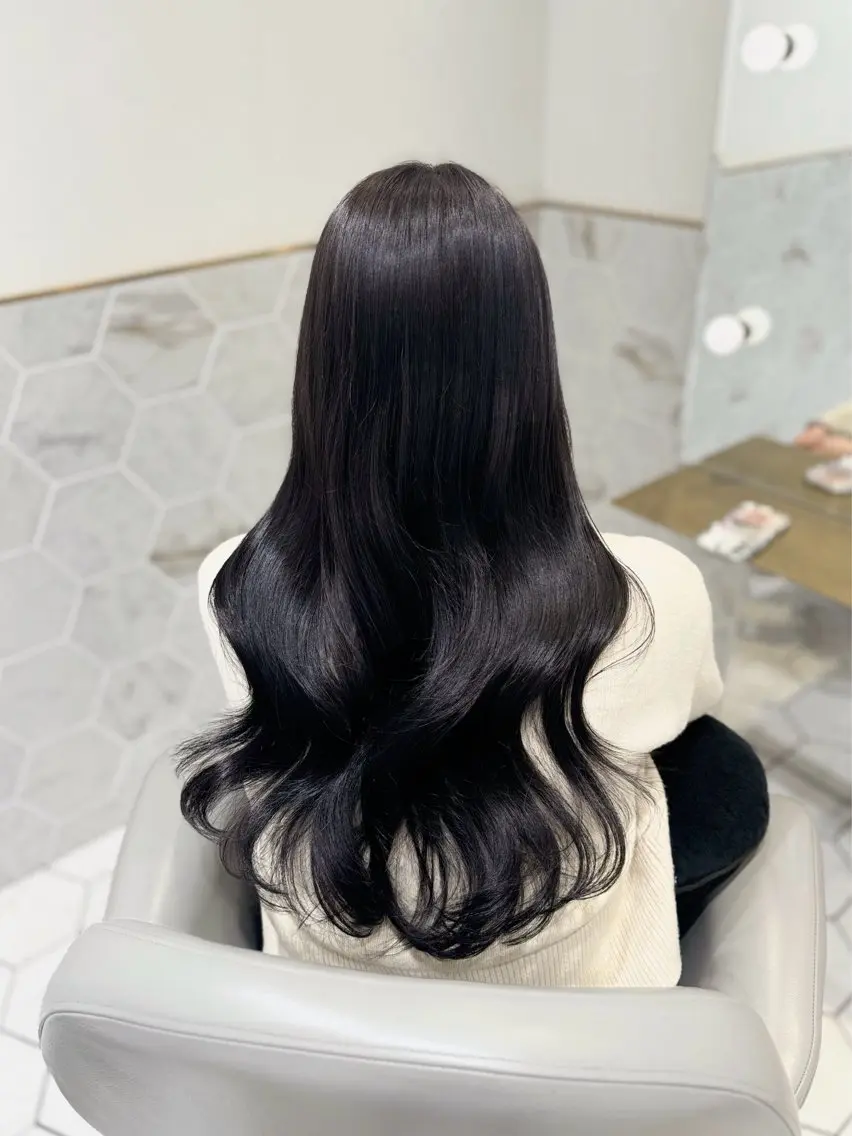ロング カラー グレージュ costes 今井芽依のヘアスタイル