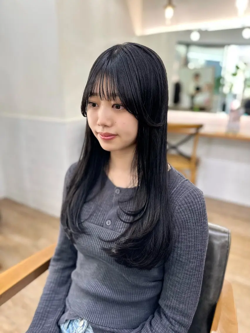 ロング カラー パーマ ヘアアレンジ メンズ キッズ カット ヘアカラー レイヤーカット/ 巻ける縮毛矯正のヘアスタイル