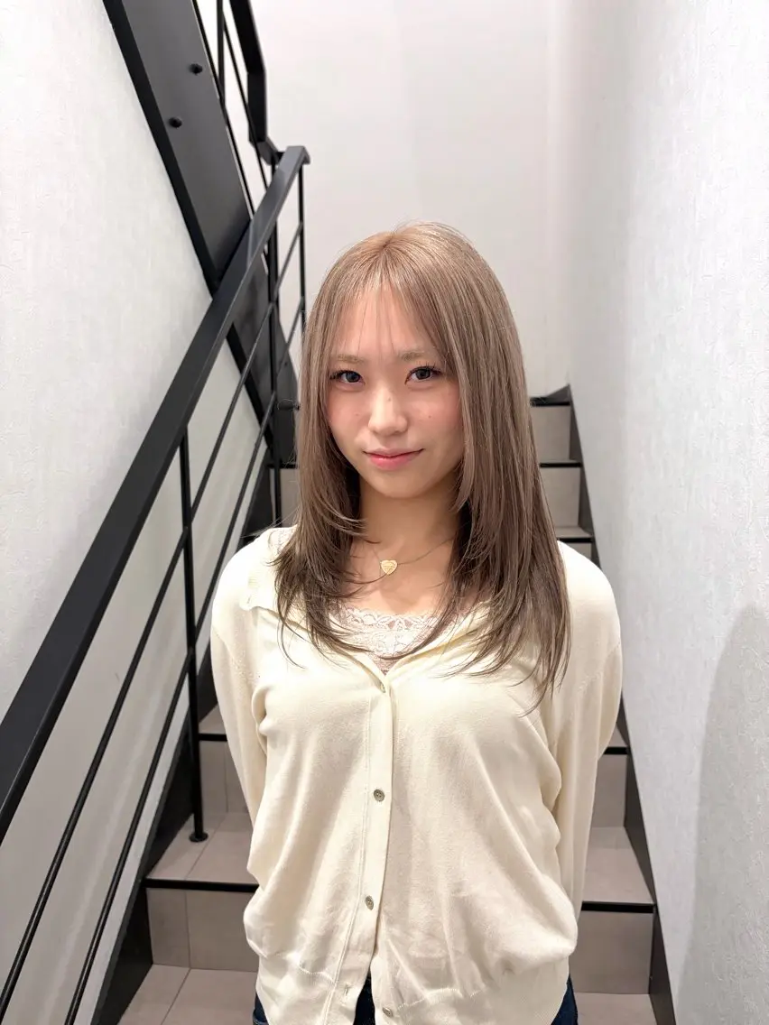 ミディアム カット ヘアカラー れん/梅田縮毛矯正 /透明感カラーのヘアスタイル