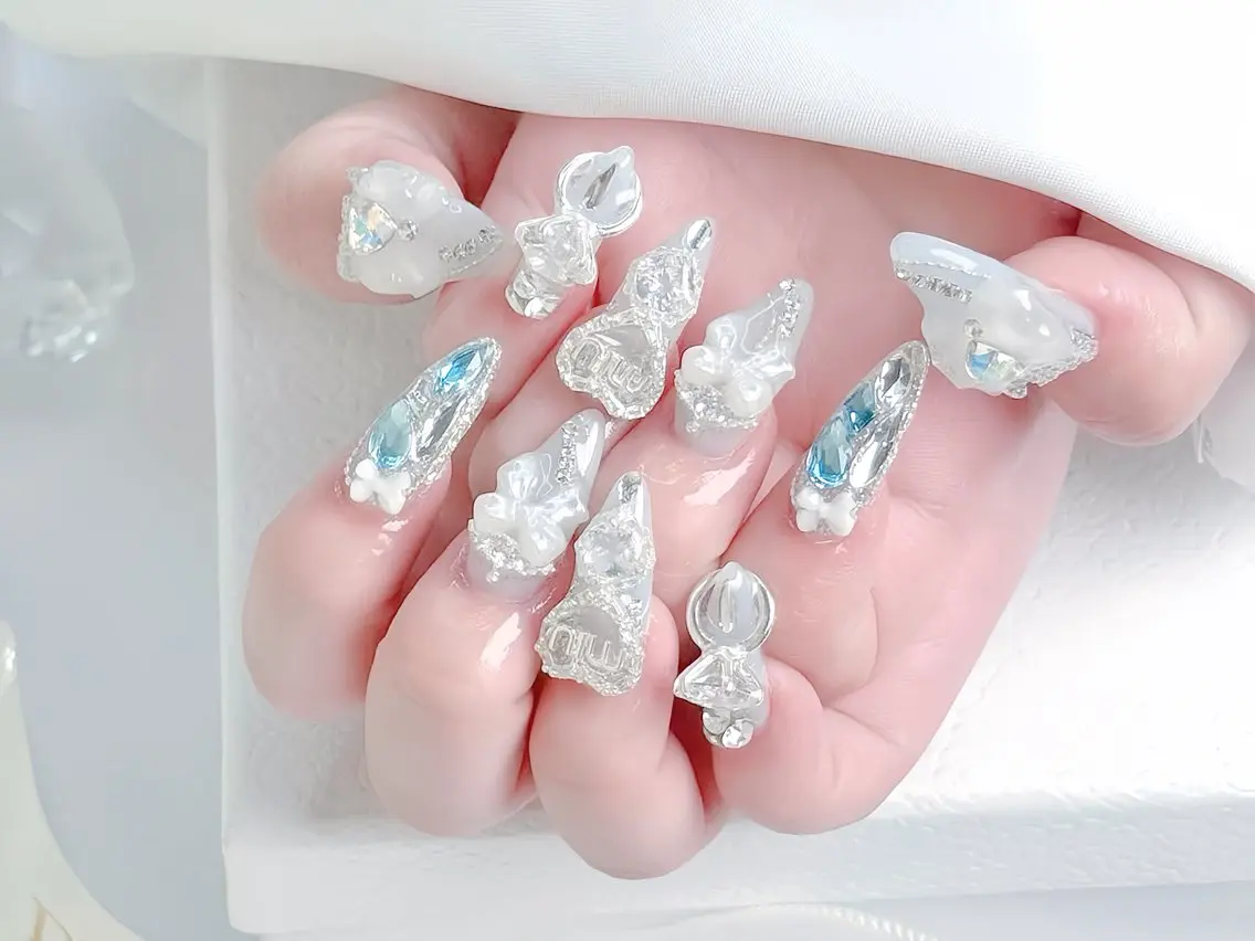 ネイル ブルー ジェルネイル ガーリー グラデーション グリーン ハンドネイル Rin Nail 新大久保店のネイルデザイン