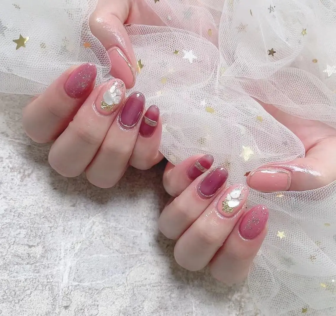 💅B定額デザインコース(カラー約700色以上)+甘皮ケア+保湿ケアの写真