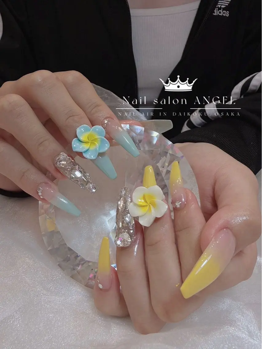 ネイル 長さ出し ジェルネイル ゴージャス 韓国ネイル ロングネイル ハンドネイル ANGEL Riaのネイルデザイン