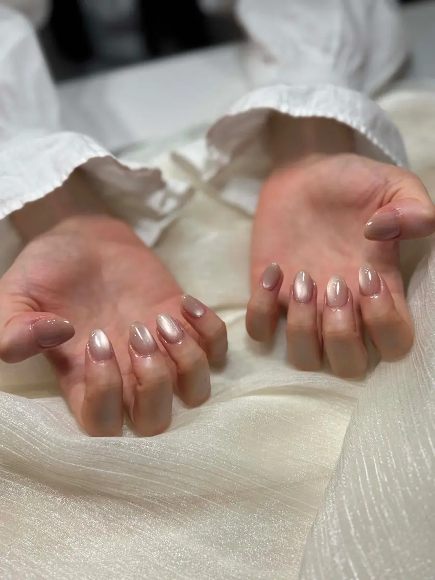 ネイル オーロラネイル チークネイル フットネイル フレンチネイル ジェルネイル ハンドネイル Havi Nailsのネイルデザイン