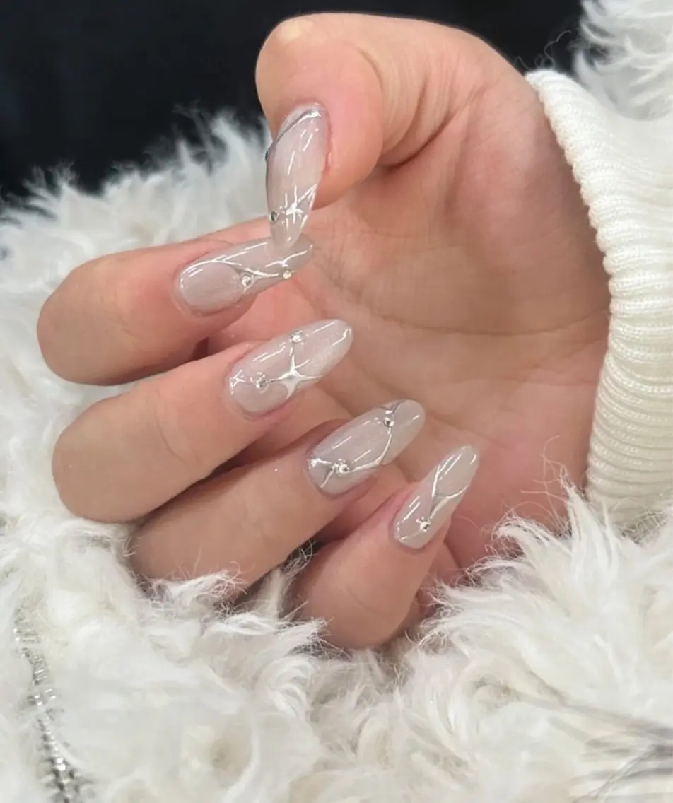 ネイル グラデーション ラメ(グリッター) マグネットネイル ミラーネイル ニュアンスネイル ハンドネイル Lumi de nailsのネイルデザイン