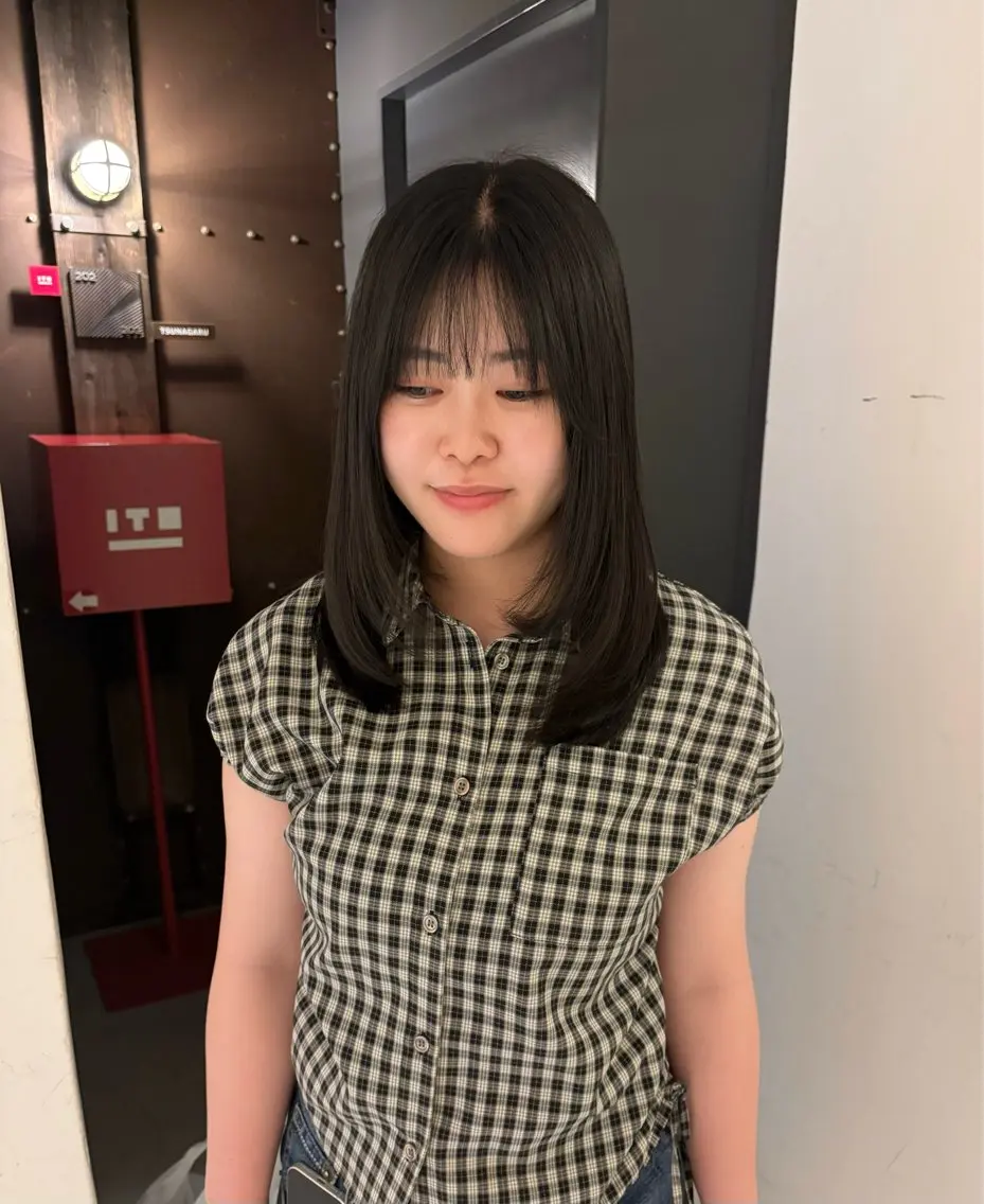セミロング レイヤーカット カット トリートメント あやか/ベージュ /透け感カラーのヘアスタイル