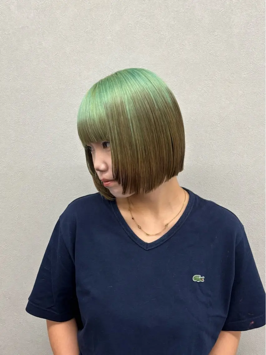 ショート ボブ 顔周りカット レイヤーカット 溝口 奈央のヘアスタイル