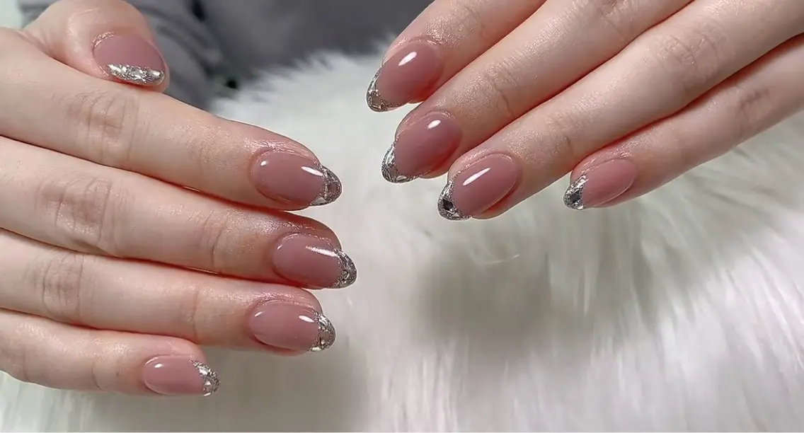 ネイル オーロラネイル べっ甲ネイル チークネイル 成人式 長さ出し ハンドネイル ハンドケア For you. Nail Salonのネイルデザイン