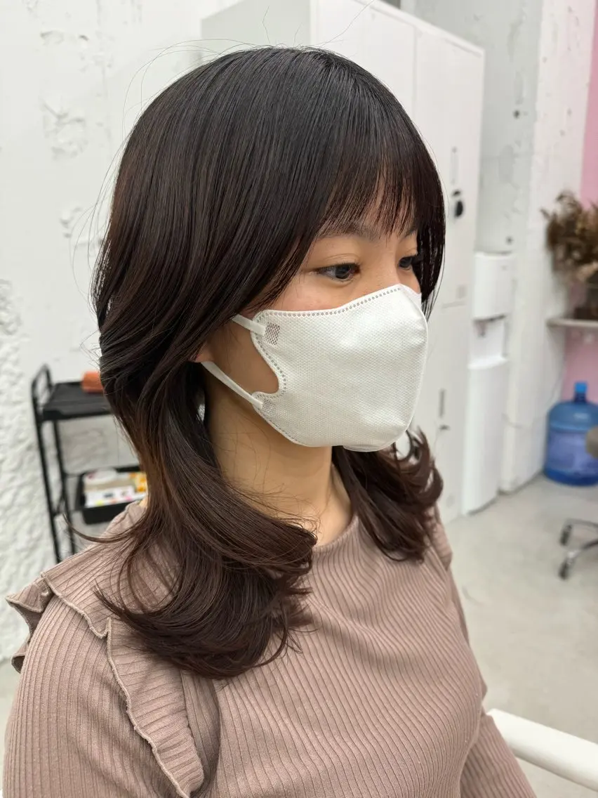 セミロング 【顔まわりレイヤー透 明感カラー今崎太河】のヘアスタイル