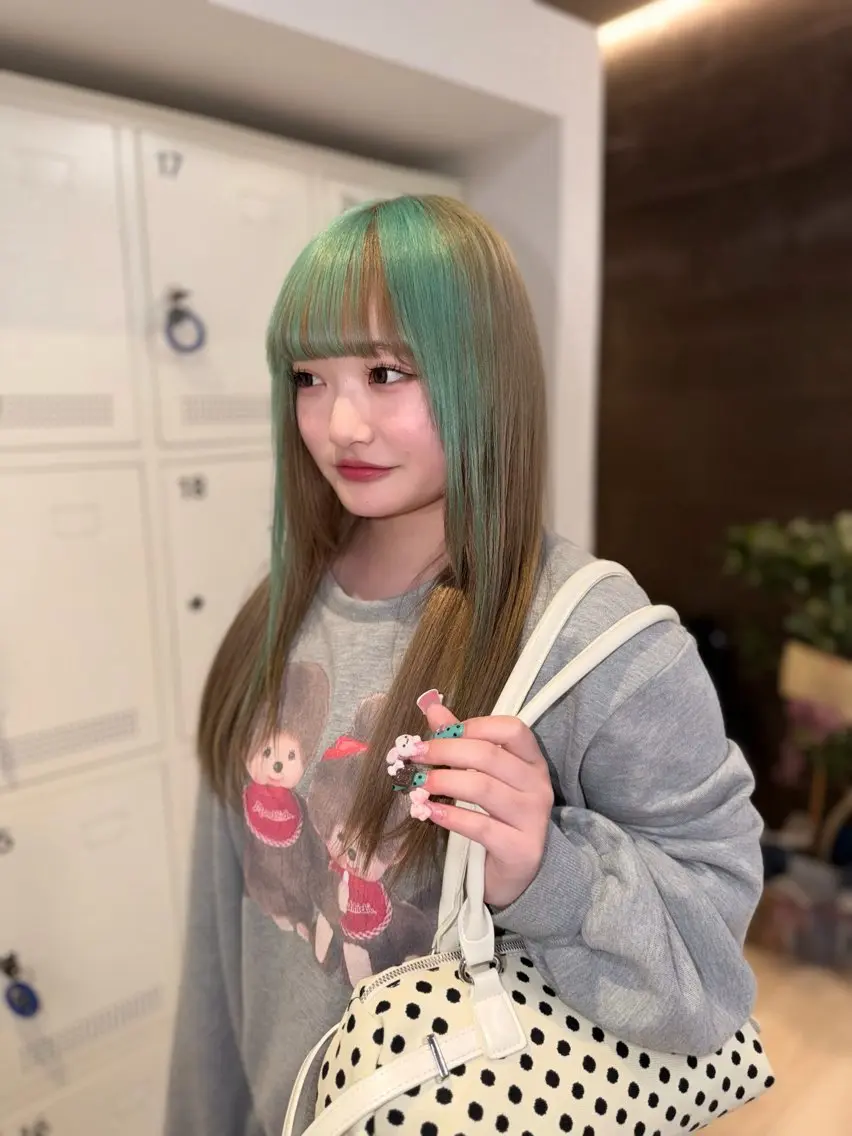 ミディアム カラー ヘアカラー 岡山ハイトーン・ ルーツカラー/こもものヘアスタイル