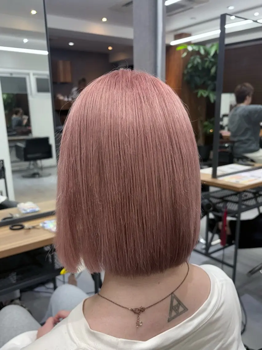 ショート カラー ベージュカラー ピンクカラー ピンクベージュ ボブ カット ヘアカラー ENA💗NEXT /ハイトーンエクステのヘアスタイル