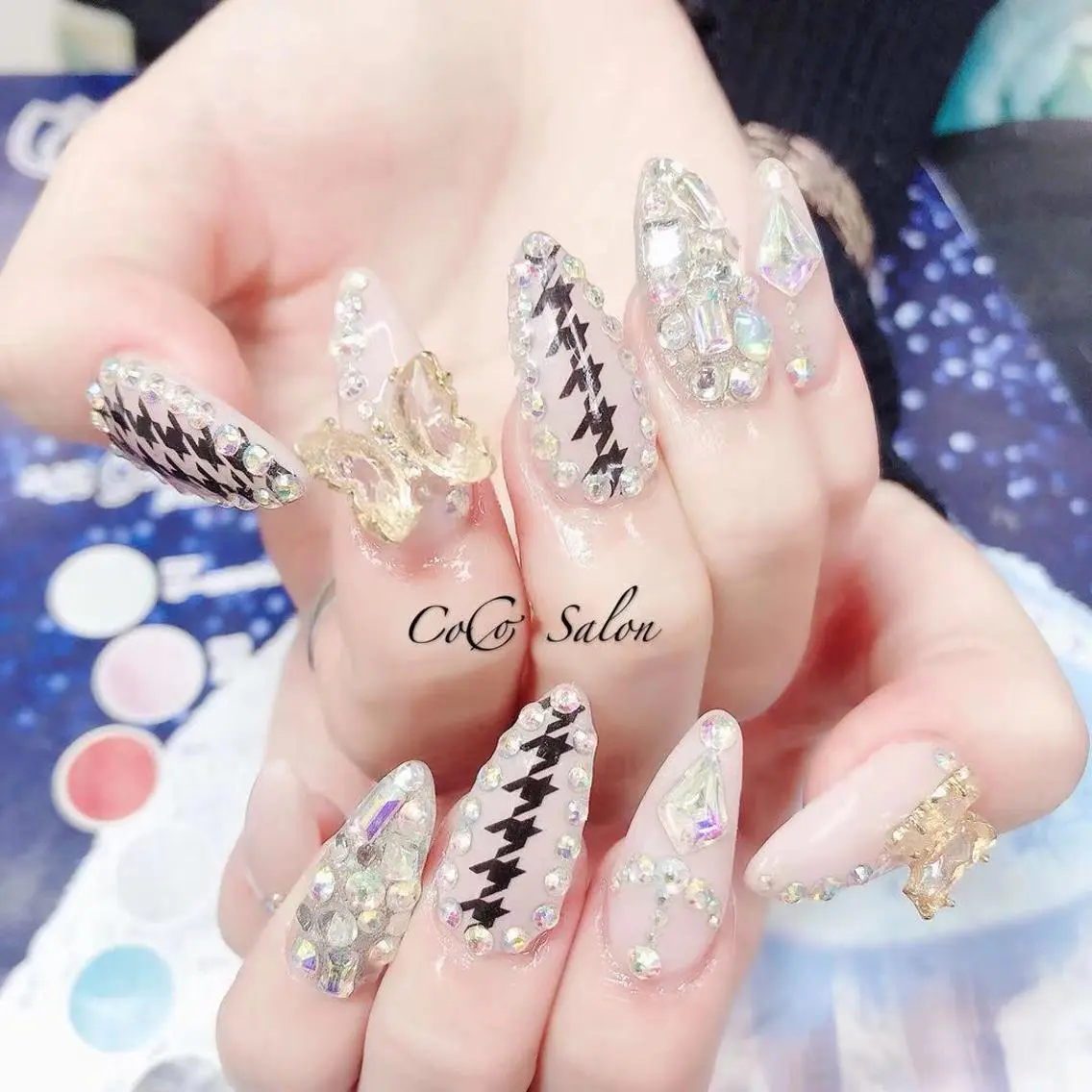 ネイル キラキラネイル CoCoSalon ネイル/まつ毛予約のネイルデザイン